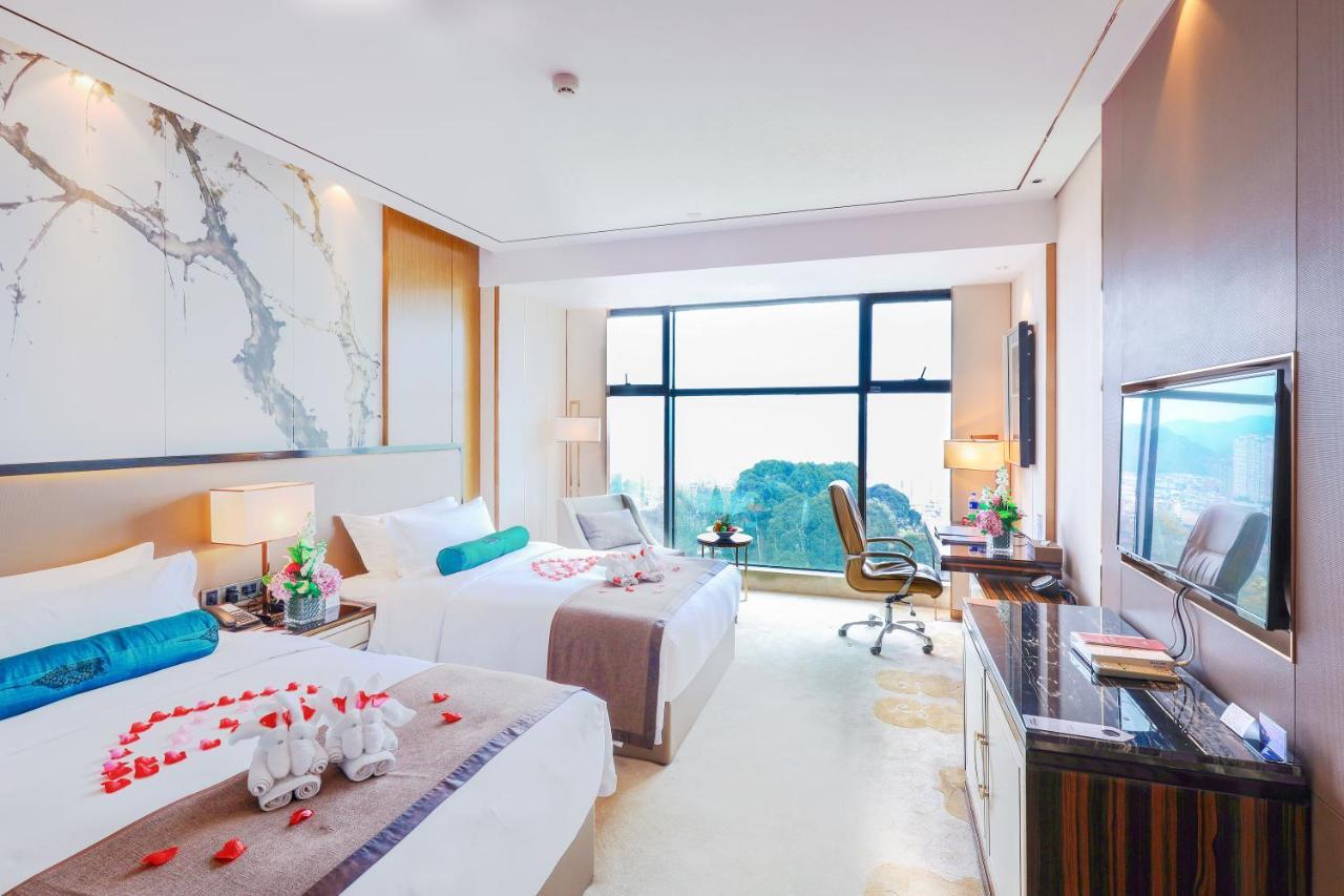 Argyle Grand Hotel Xingyi  Eksteriør bilde