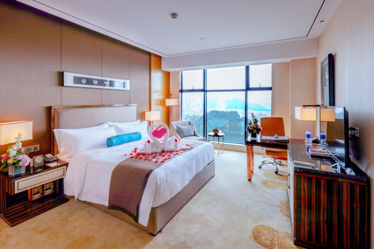 Argyle Grand Hotel Xingyi  Eksteriør bilde