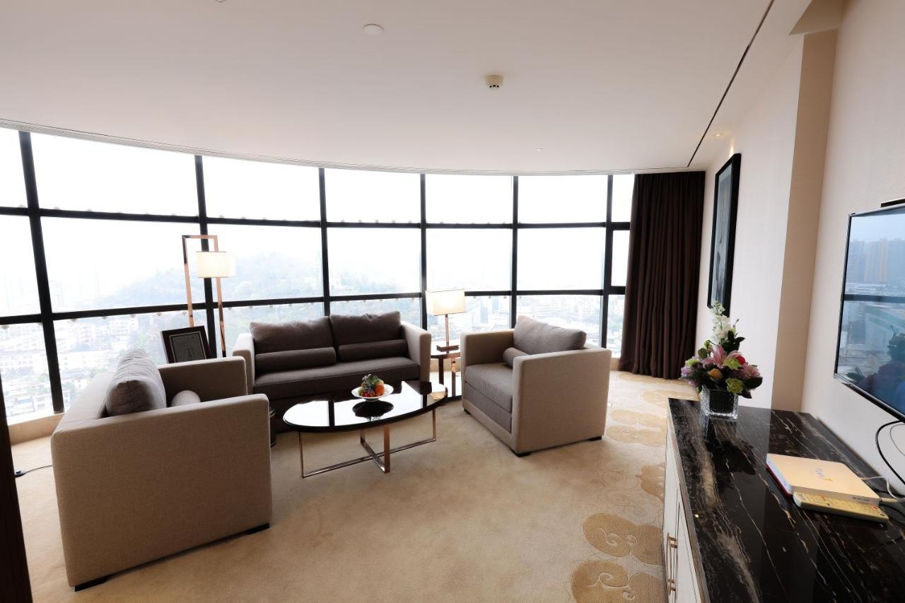 Argyle Grand Hotel Xingyi  Eksteriør bilde