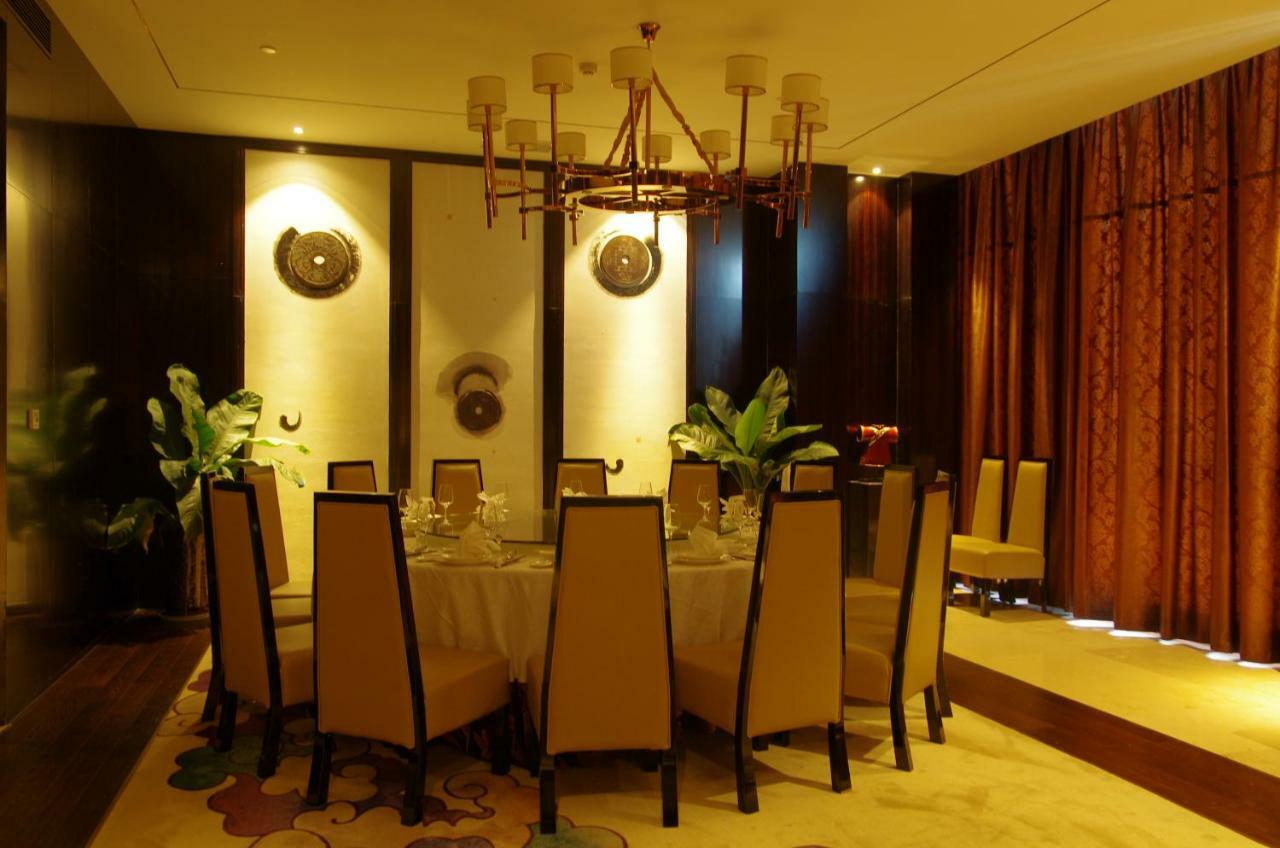 Argyle Grand Hotel Xingyi  Eksteriør bilde
