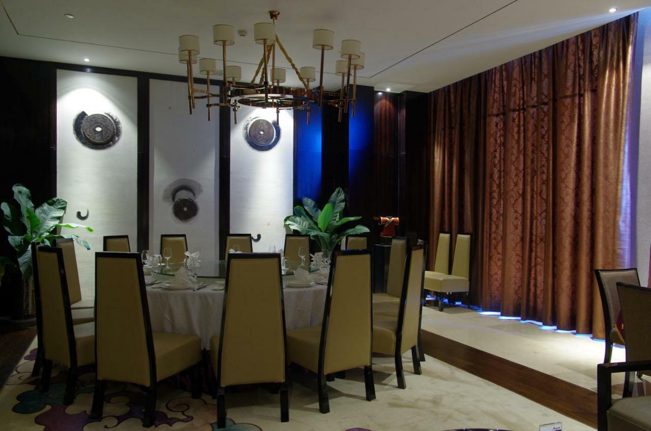 Argyle Grand Hotel Xingyi  Eksteriør bilde
