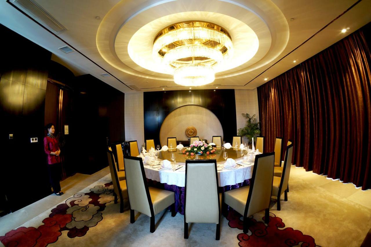 Argyle Grand Hotel Xingyi  Eksteriør bilde